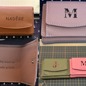 Looking for a cute, useful gift for her? This Personalized Leather Mini Coin Purse is practical and stylish! Add her initials for a special touch—great for Christmas, birthdays, or thank-yous!
#PracticalGifts #WomensAccessories #CustomWallet #MiniPurseLove #GiftForHer2025 #LeatherVibes #PersonalizedStyle #DamenGeschenk