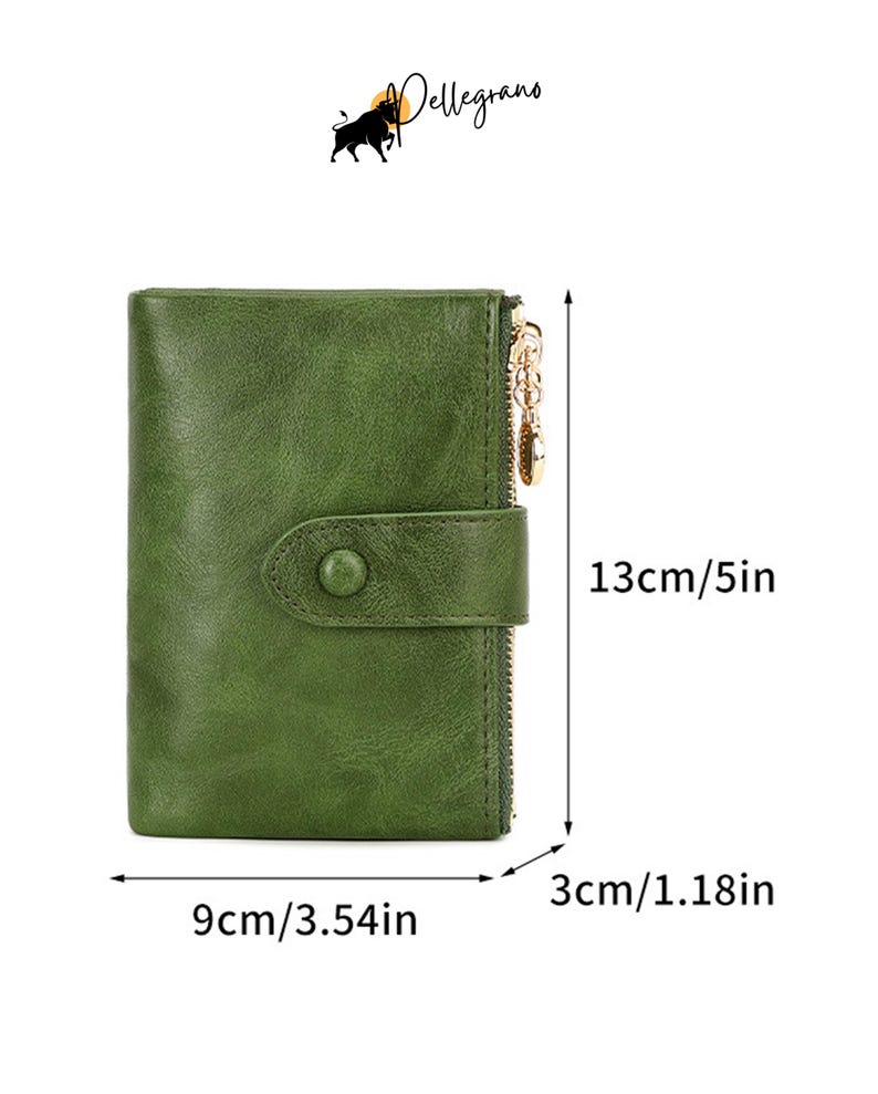Multi-functional, space-saving and cute! This faux leather wallet makes every day more organized. A great holiday or birthday gift.
#DailyEssentials #WomensWallets #HolidayGiftGuide #BuckleWallet #GiftReady
