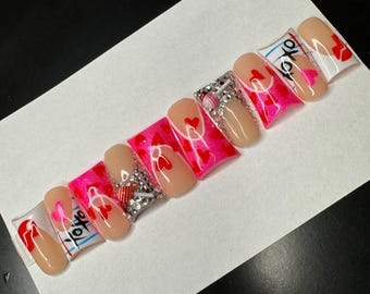 Notebook and Hearts Press On Nails