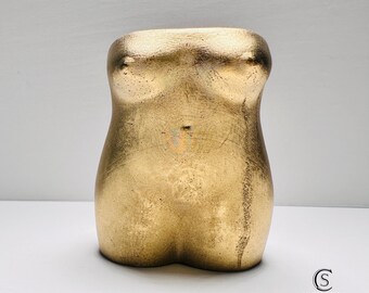 Formosa Concrete Vessel: Unique Bud Vase Planter