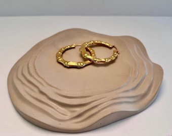 Concrete Catchall Tray: Modern Vanity & Coffee Table Decor