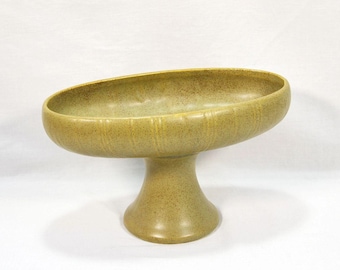 Fioriera in ceramica con piedistallo McCoy Floraline verde opaco anni '60 n. 463