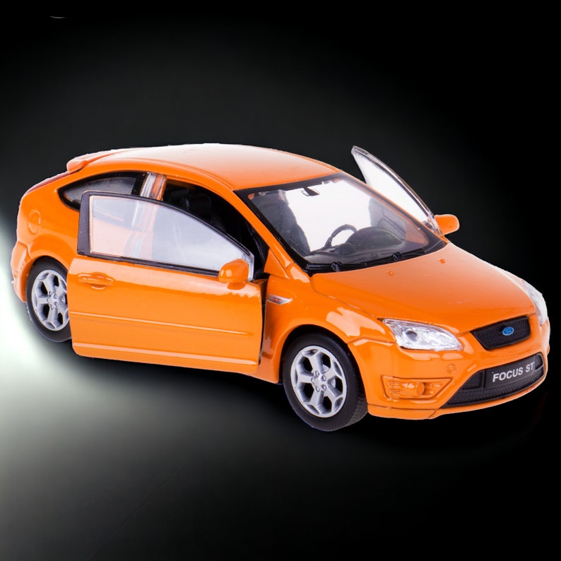 Ford Focus St Model 134/39 Orange Metal Toy Car With Personalized