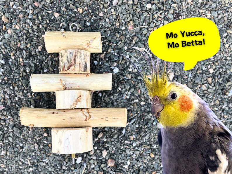 Show Me the YUCCA Wood Chew Toy With 3 Refills Parrot Gift Boredom
