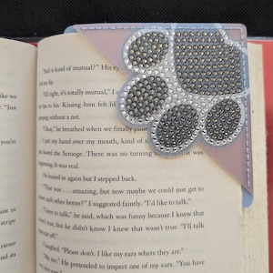 Paw Print Diamond Art Corner Bookmark - White & Silver