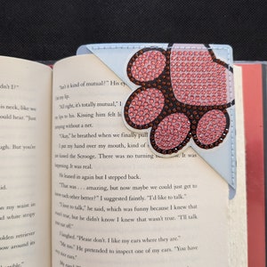 Paw Print Diamond Art Corner Bookmark - Copper & Pink