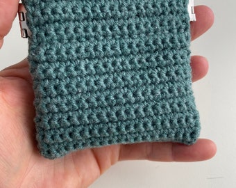 Small crochet purse, small coin holder wallet, minimalist accessory, crochet square bag, crocodile wallet