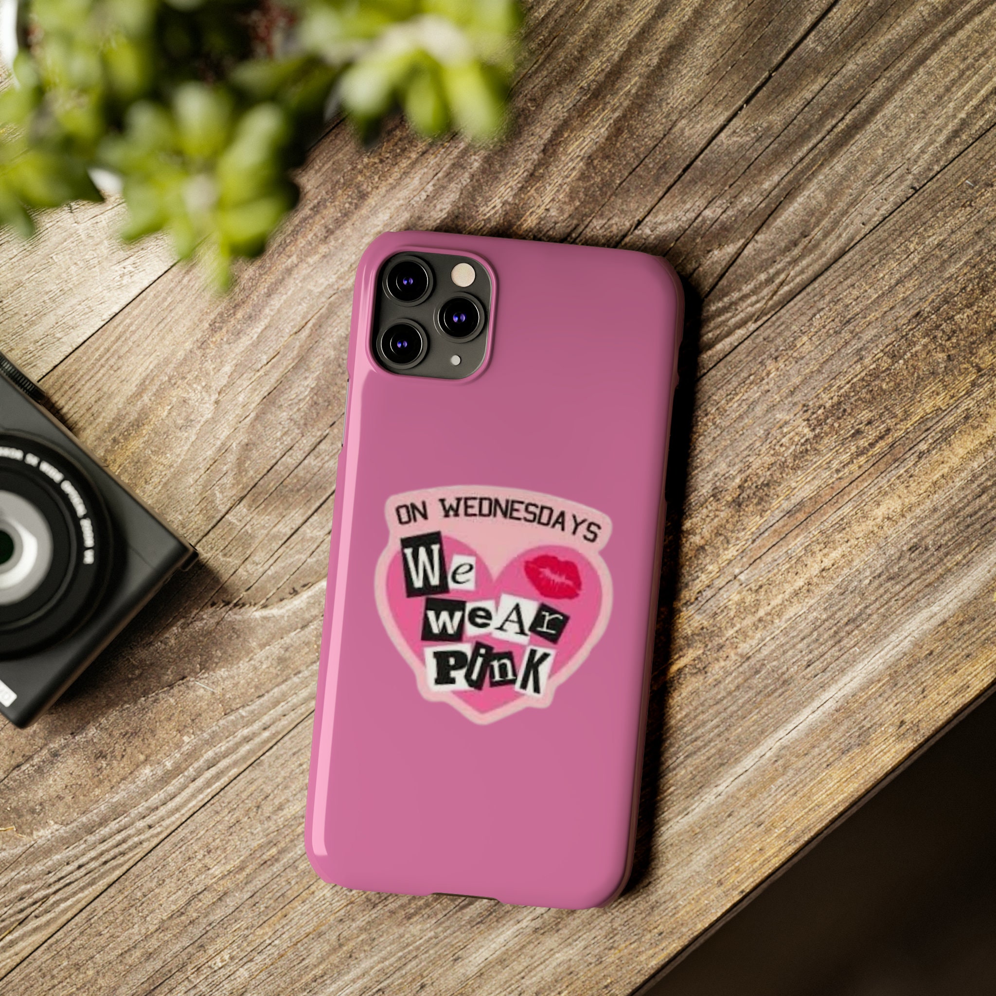 【SKINNYDIP】iphoneケース WEDNESDAYS WE WEAR MEAN GIRLS Mean Girls x Skinnydip On Wednesdays We Wear Pink iPhone