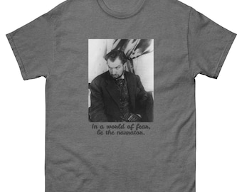 Camiseta de filme de terror clássico com Vincent Price - Em um mundo de medo, seja o narrador.