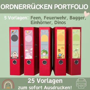 Op de afbeelding: Vijf rode mappen met kleurrijke labels. De labels bevatten illustraties van feeën, brandweerwagens, dinosaurussen, eenhoorns en bouwmachines. De tekst op de labels luidt "Feen, Feuerwehr, Bagger, Einhörner, Dinos". De tekst onderaan de afbeelding luidt "25 Vorlagen zum sofort Ausdrucken!"