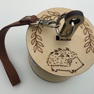 Customizable DELUXE Hedgehog Wristlet Yarn Carousel Crochet Knitting Yarn Holder Keeper Portable Wrist Yarn Holder Mothers Day Gift
