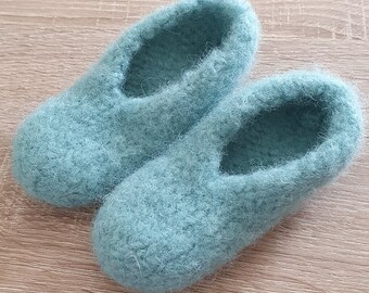 Babyfilzschuhe himmelblau, Gr. 22, Geschenk Geburt, Taufe, Babyparty