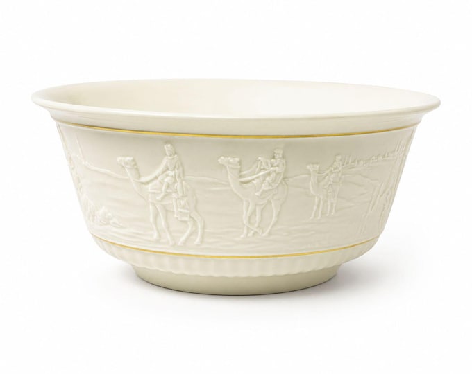 Lenox Gold Trim Nativity Bowl Elegant Christmas Holiday Decorative Display Salad Serving Ivory 1991
