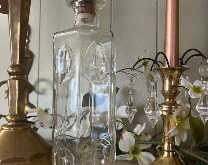 Vintage Glass Embossed Liquor Decanter Bottle L-10282 w/ Stopper
