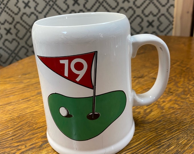 Vintage | White Ceramic | Large Coffee Mug | Golf | 19th hole | Humor Fathers Day | Presents for Men | Putting Green | Stein