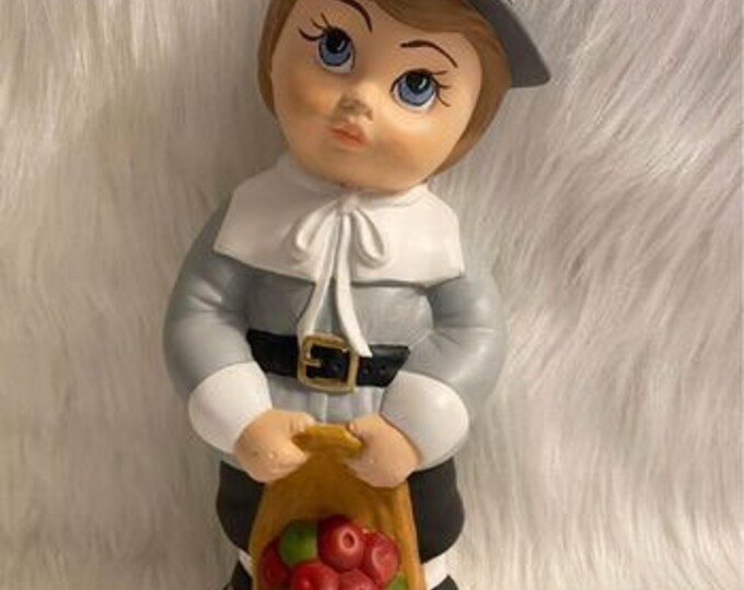 Vintage | Retro | Ceramic Mold | Thanksgiving | Pilgrim with Apples | Handpainted