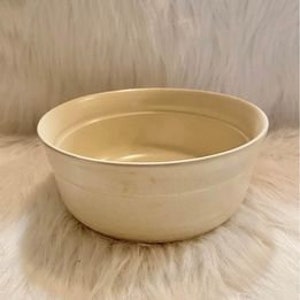 Rare Vintage| Pfaltzgraff | Art Pottery  | Stoneware | FTDA 1982 Bowl | Old Castle | Yellow Cream
