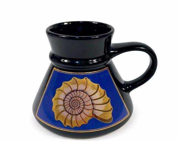 No Spill Coffee Mug Otariti Spillproof Handled Gloss Back Seashell Gold Vintage Wide Bottom Hand Crafted Japan Shell Blue Background Gift