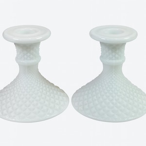 Taper Kerzenhalter | Westmoreland Milchglas Glasnagel | Paar Set Zwei Vintage Geschirr Hochzeit Home Decor Dekorative | Oma Cottage Kern