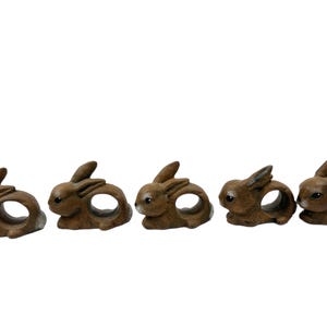 Set 5 Vintage 1980er Keramikform Hase Serviettenhalter Handgemalte Ostern Dekor Dekor Serviettenringe