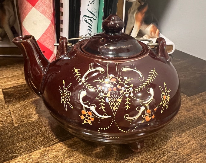 Vintage | Japan Moriage Pottery | Hand painted | Brown Betty Redware | Tea Pot with metal handle | Footed | Wire Handle