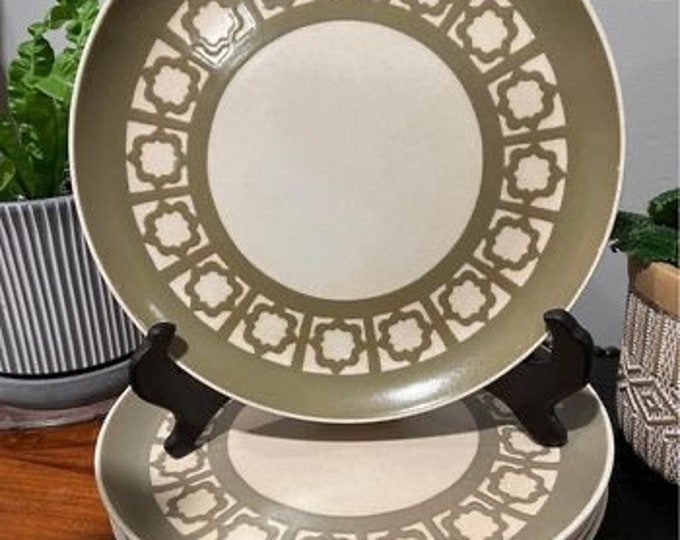 Set 5 | Mid century | Vintage | Persian key | Dinner Plates | Harkersware | Restaurant ware | Green