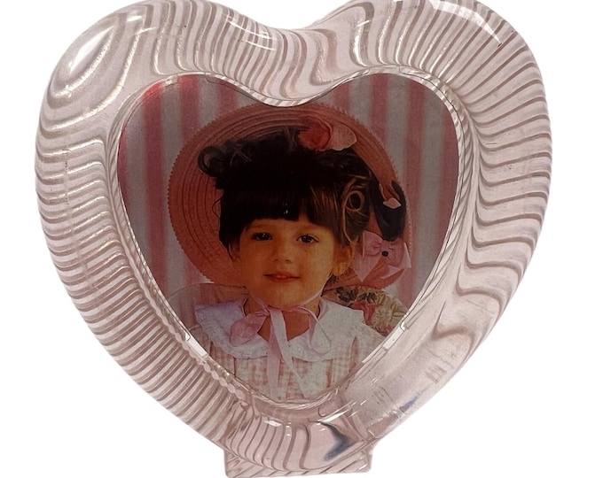 1980s Pink Heart Resin Rose Vintage Vanity Picture Frame | Valentine's Day | Small Picture | Wallet | 80s Retro | Desk Frame | Sweetheart