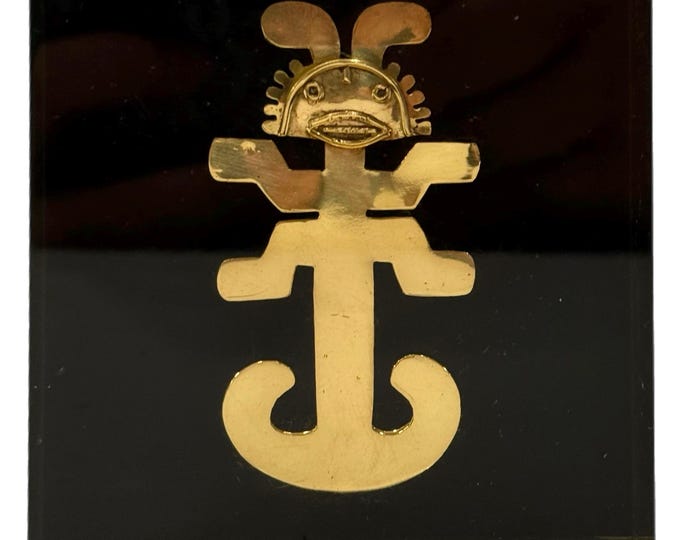 Anthropomorphic Pendant Scale Reproduction Paperweight | Los Wax Process | Tomlina Columbia Gold Museum | Handmade by Columbian Goldsmiths