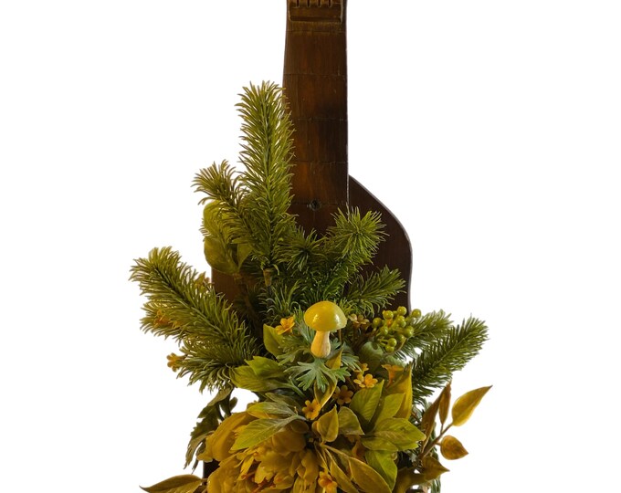 Vintage | Violin | Wooden Wall Hanging with Vintage Florals Flowers Mushroom