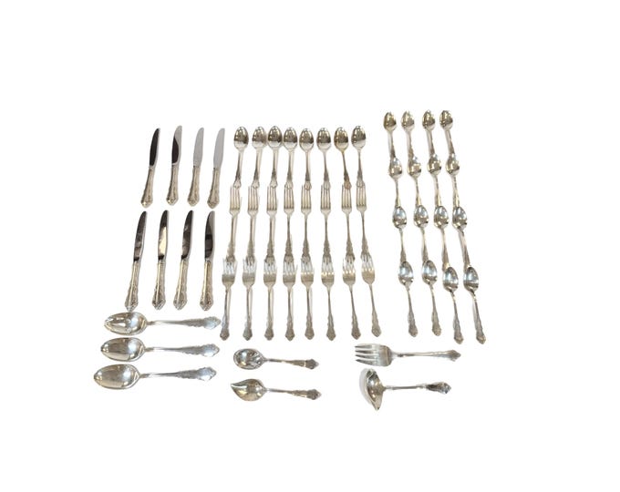 Reed & Barton Dresden Rose Silver-plate Flatware | Traditional Silverware Place Setting | Wedding Gift  | Service for 8 56 pieces | Holiday