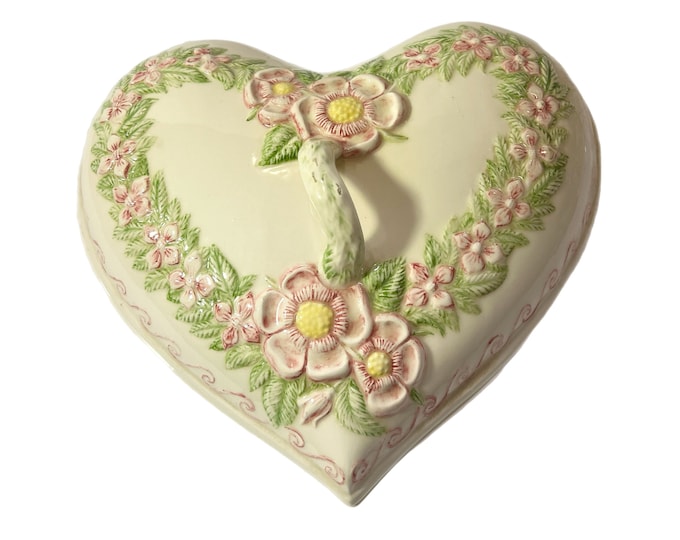 Vintage | Cermaic Mold | Handpainted | Heart | Trinket  Jewelry Box | Cream Pink Green | Flowers Floral