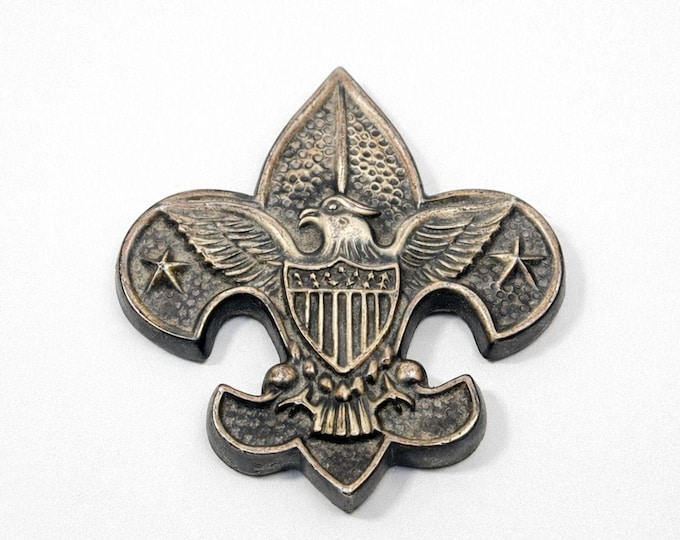 Paperweight Boy Scouts of America Fleur-de-Lis Felt Back Office Desk Decor Collectible Accents Heavy Metal