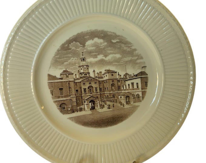 Vintage | Cream Transferware | Wedgwood Historical Old London Views (Edme) | House Guards Whitehall Dinner Plate | 1941 |  Made in England