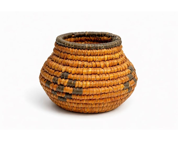 Native American Woven Basket Mini Handmade Vintage Southwestern Art Indian Historical Craft Southwest Aboriginal Shelf Home Decor Decorative