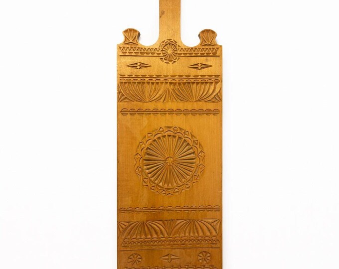 Wooden Disdaff Hand Carved Wall Decor Spinning Tool Folk Art Primitive Russian Soviet Wood Board Historical Textiles Gallery Art Home Decor