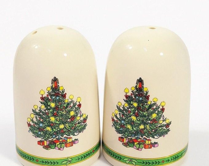 Vintage Russ Berrie Christmas Tree Ceramic Salt & Pepper Shakers Pair| Kitchen Decor Tablescape Holiday Seasonal Table Hostess Party