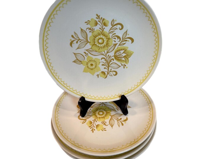 Royal China Cavalier Ironstone |  Jubilee Pattern | Set 4 Dinner Plates | Stoneware | Yellow Daffodils Flowers Floral | Granny Cottage Core