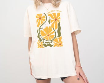 Solopreneur Comfort Colors T-Shirt, Boho Flower Shirt for Small Business Owners, Retro Floral Gift Tee for Entrepreneurs, Trendy Unisex Tee