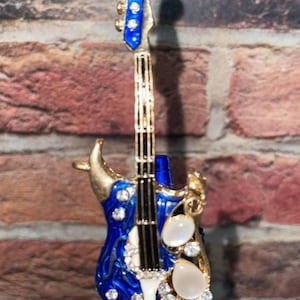MOOIE BLING-PEN!!! Blingy blauwe strass gitaar handgemaakte pen!!!