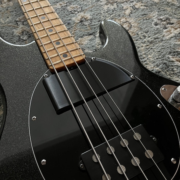 Rampe à claque Musicman StingRay