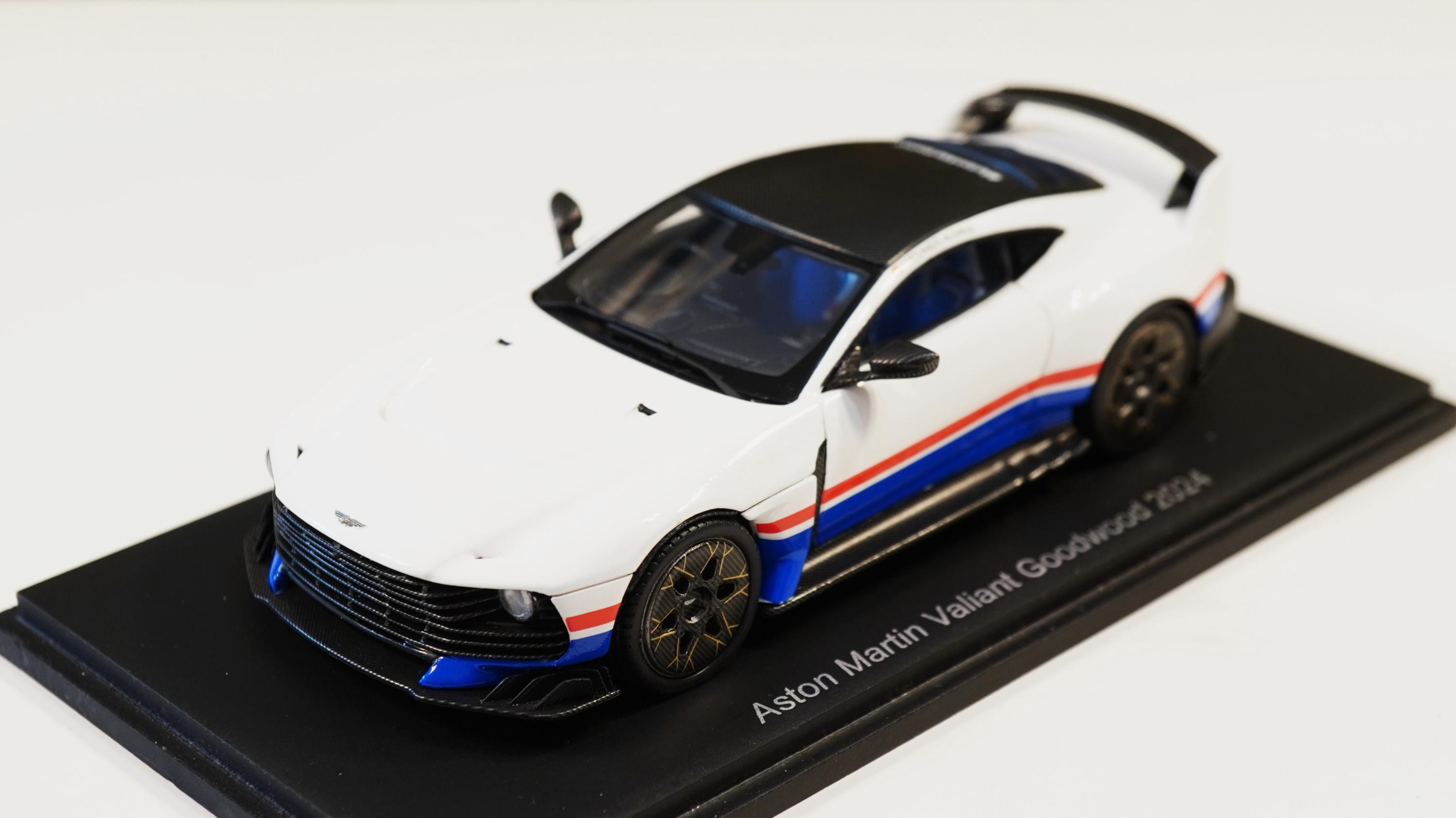 Aston Martin Valiant Goodwood – Spark 1:43 - Etsy