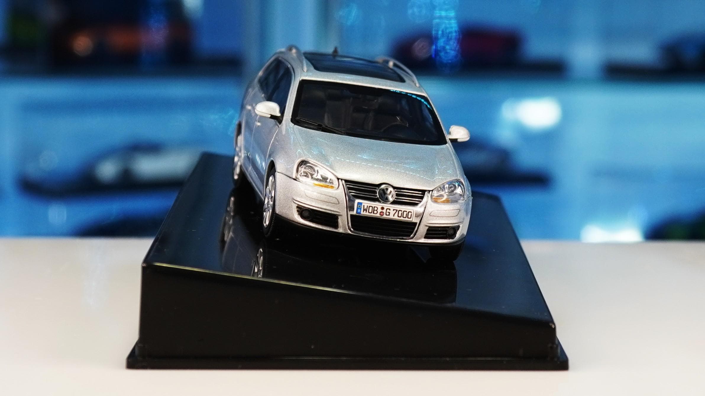 フォルクスワーゲン ゴルフ V ヴァリアント AUTOart 1/43 - Etsy 日本