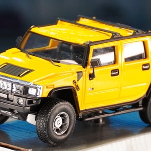 Hummer H2 SUT - Schuco 1:43