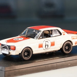 Nissan Skyline GT-R V-SPEC II Nür - 1:62 Scale - Tomica