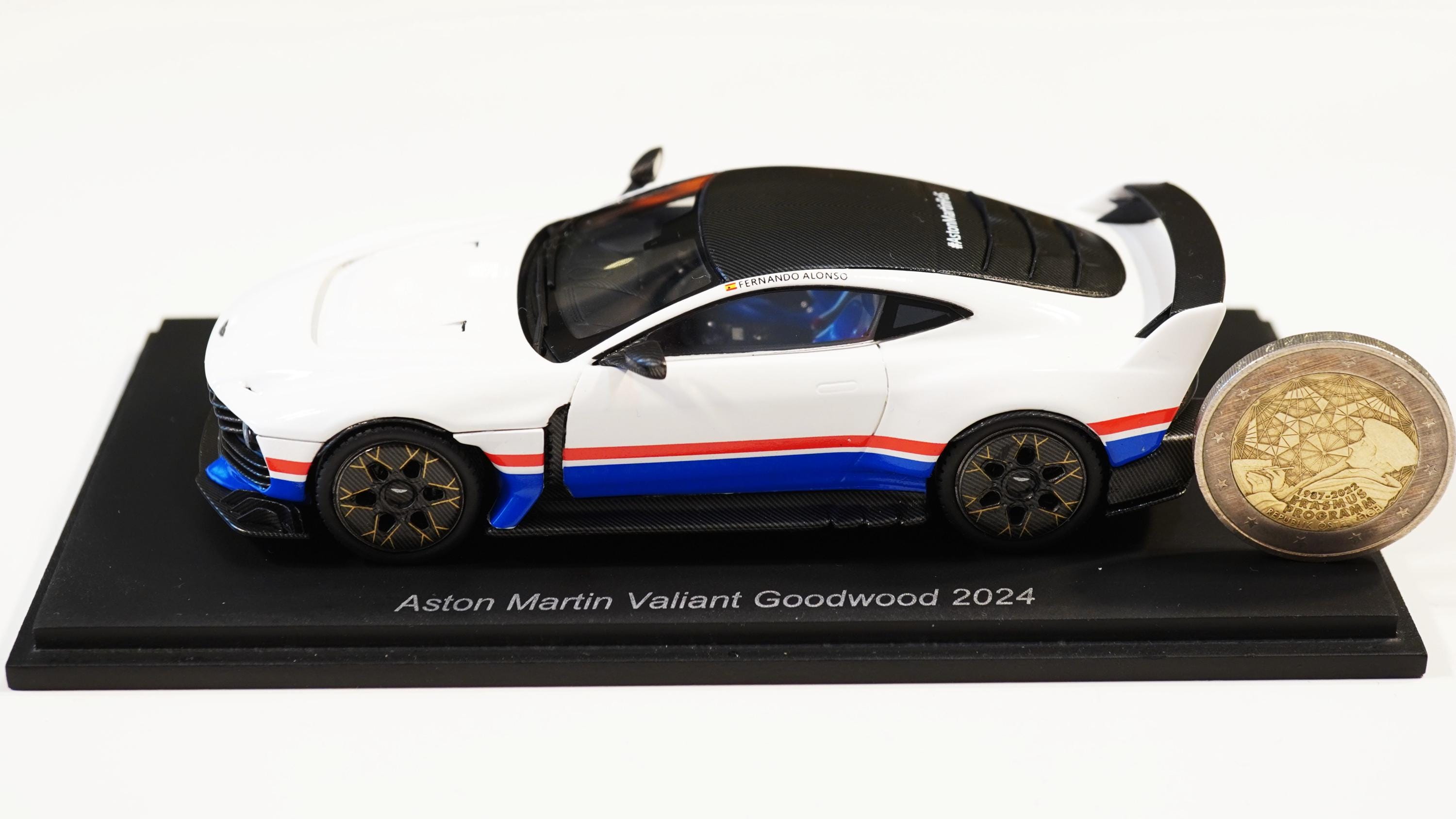 Aston Martin Valiant Goodwood – Spark 1:43 - Etsy