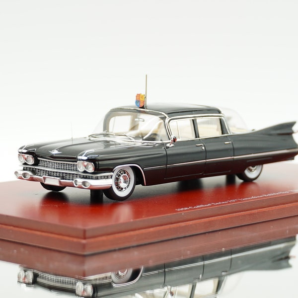 1958 Cadillac Series 75 Bubble-Top Limousine "Queen Elizabeth II" - TSM 1/43