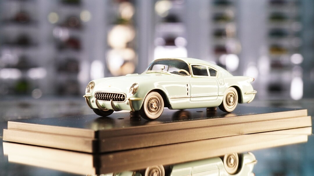 Miniature Chevrolet Corvette Corvair Concept 1954 - NEO 47160, Bleu Clair, Résine 1/43
