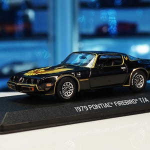 Pontiac Firebird Trans Am &quot;Rocky II Movie&quot; - Greenlight 1/43