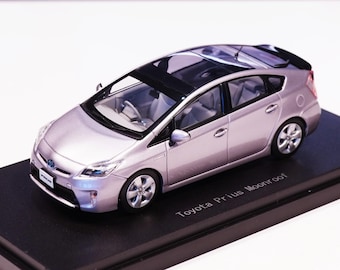 Toyota Prius Moonroof - Ebbro 1:43