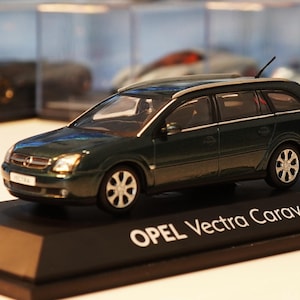Opel Vectra Caravan - Schuco 1/43